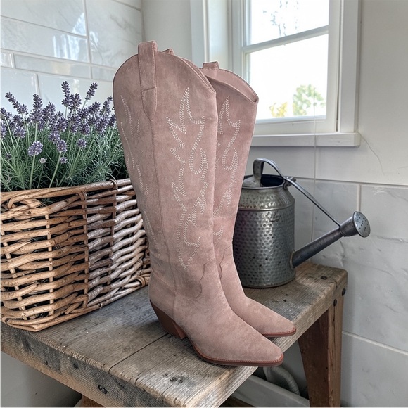 Shoes - iimmu Women’s Cowgirl Boots Embroidered Beige Western Boots Size 8